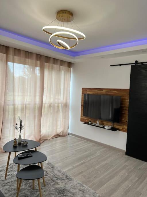Apartment F2 A 12 Mn De Paris Avec Sauna - Parking Prive *
